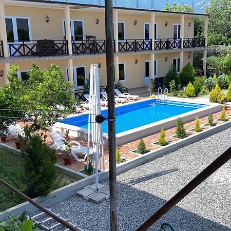 Guest House У Дедушки Самвела Alakhadzi Kültér fotó