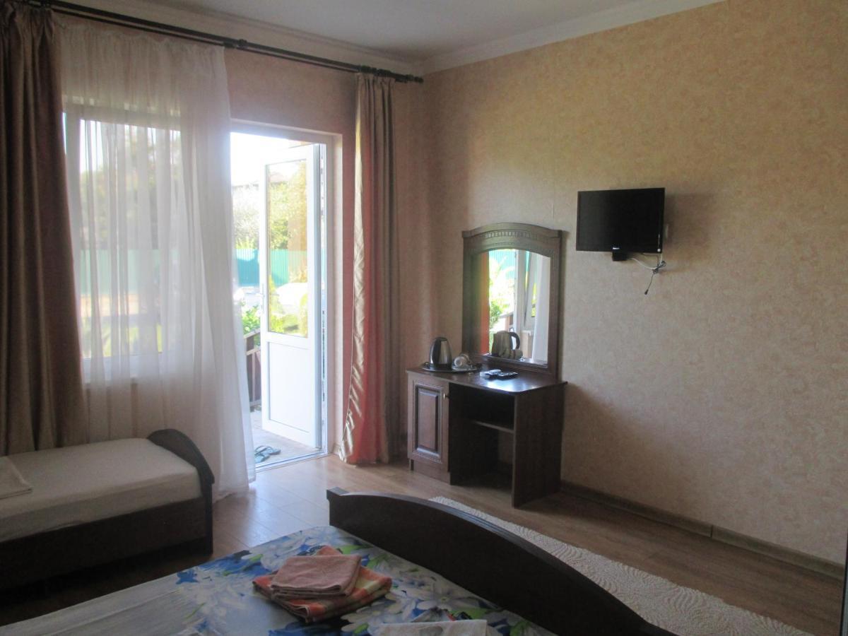 Guest House У Дедушки Самвела Alakhadzi Kültér fotó