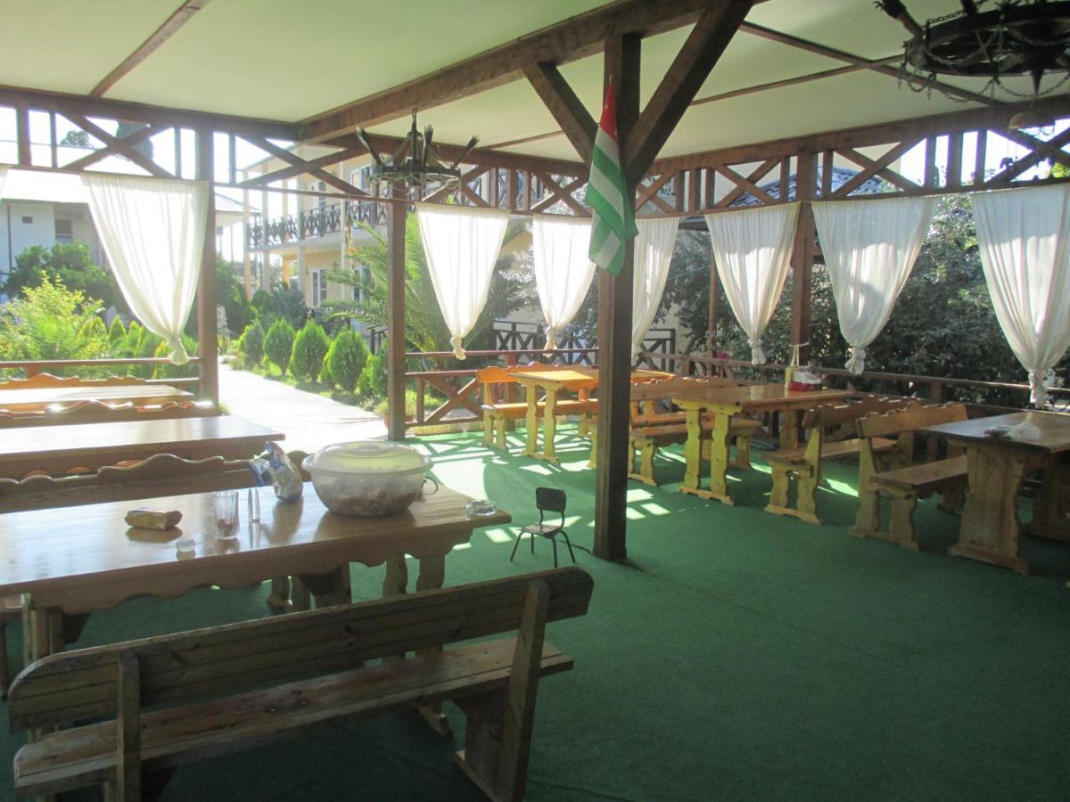 Guest House У Дедушки Самвела Alakhadzi Kültér fotó