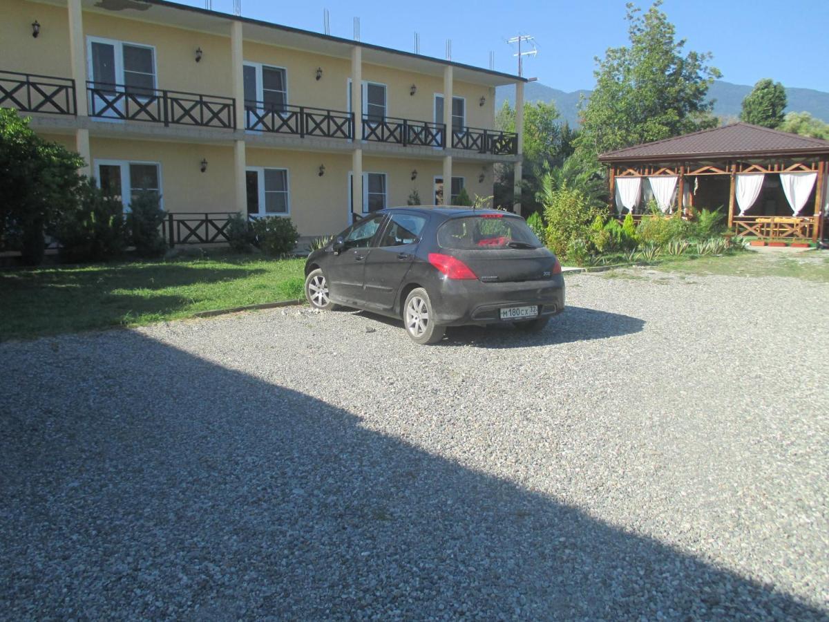 Guest House У Дедушки Самвела Alakhadzi Kültér fotó