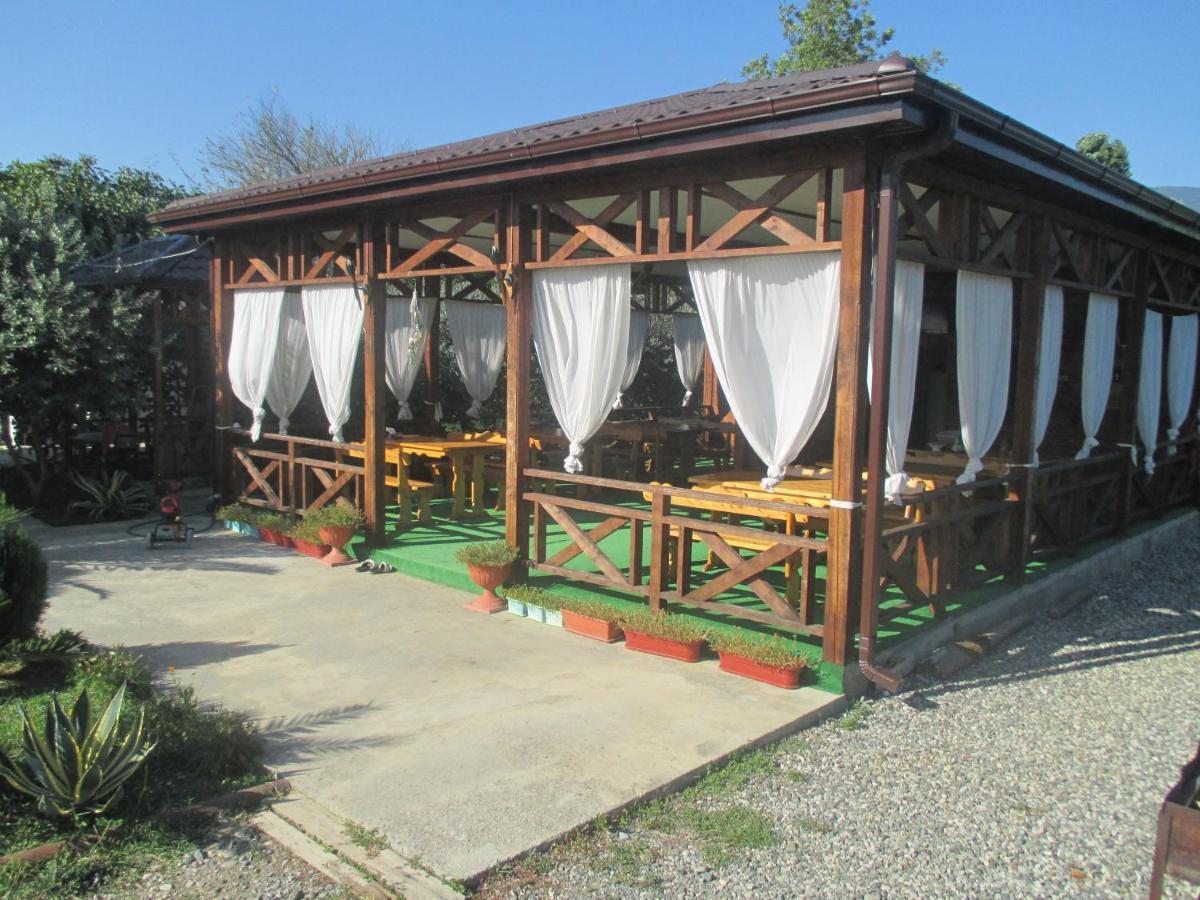 Guest House У Дедушки Самвела Alakhadzi Kültér fotó