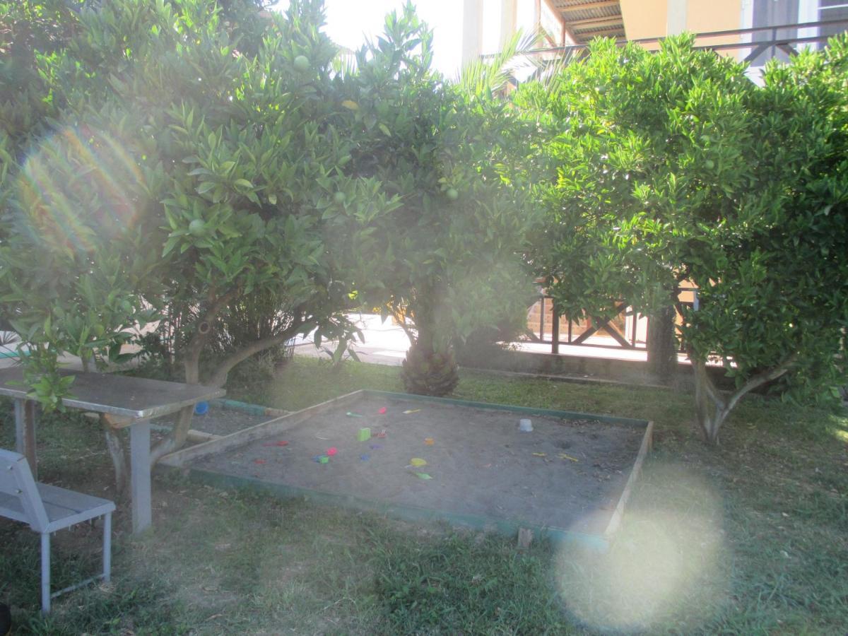 Guest House У Дедушки Самвела Alakhadzi Kültér fotó